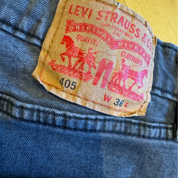 Black Levi’s Jean Shorts - Picture 2 of 2